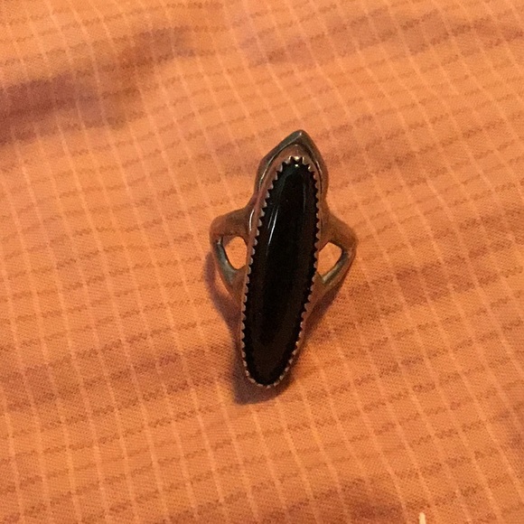 Unique Vintage Jewelry Vintage Sterling Oval Onyx Sawtooth Setting
